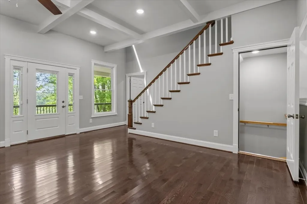 6130 Clydeton Road Waverly TN 37185