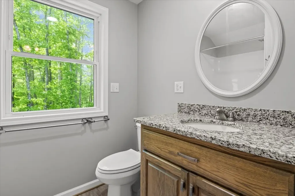 6130 Clydeton Road Waverly TN 37185