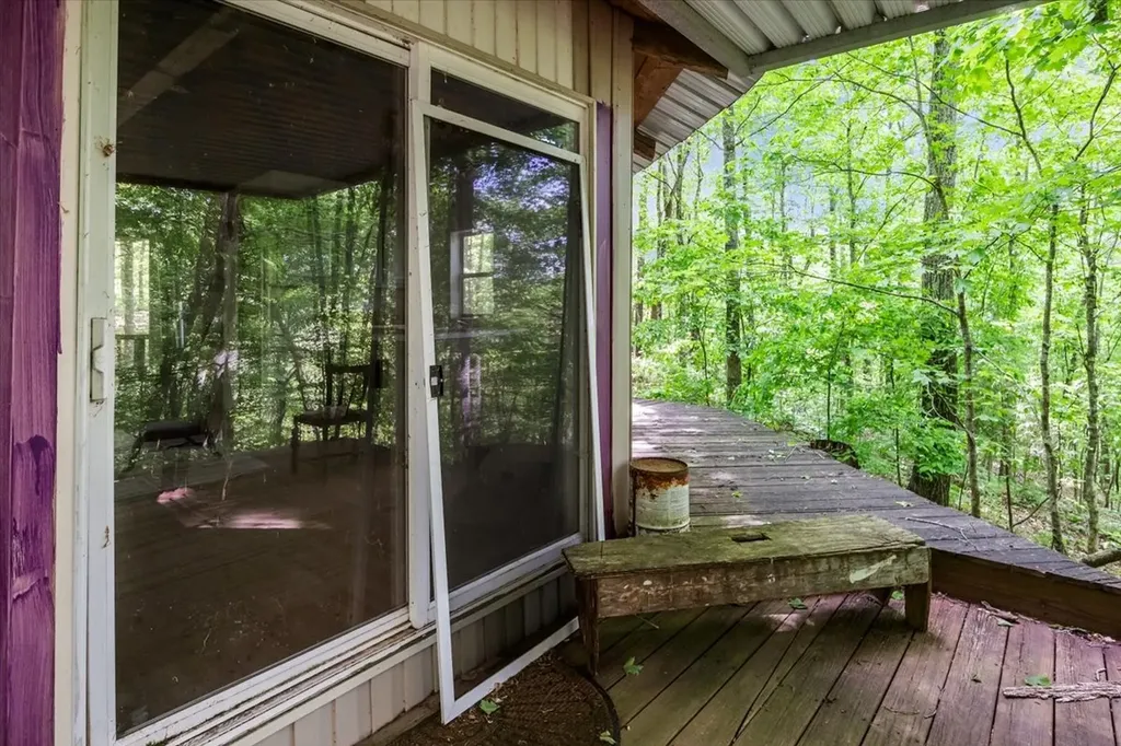 6130 Clydeton Road Waverly TN 37185