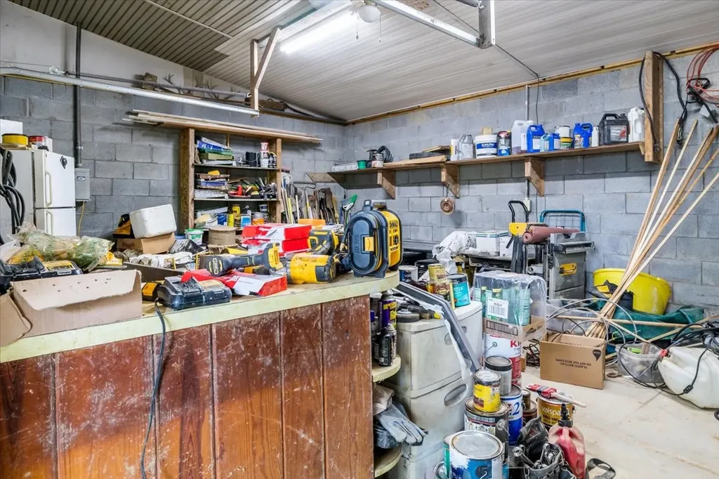 6130 Clydeton Road Waverly TN 37185
