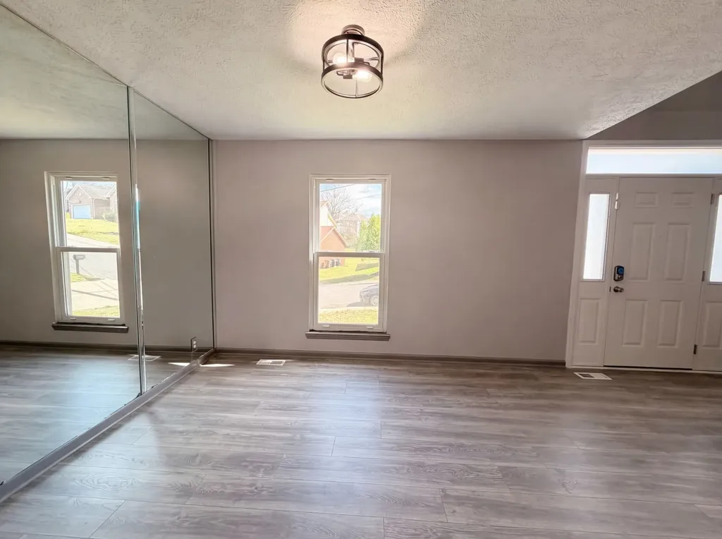 2976 Claymille Boulevard Nashville TN 37207