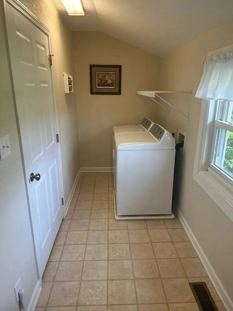 9242 Asheville Highway Knoxville TN 37924