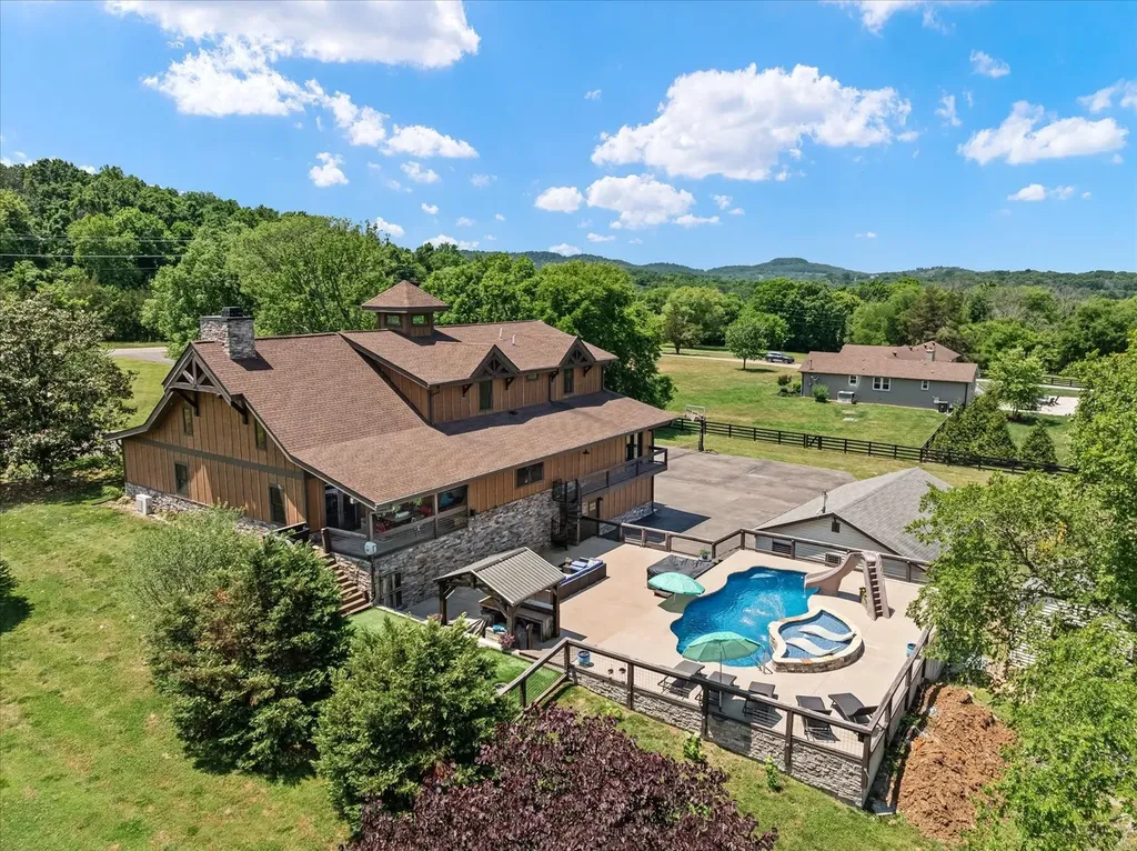 2030 Williams Road Nolensville TN 37135