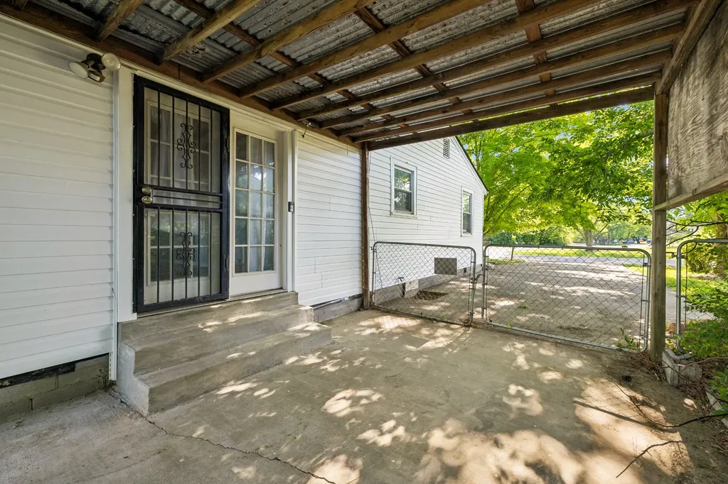 810 Country Club Drive Clarksville TN 37043