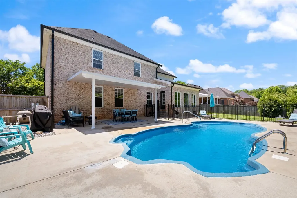 1135 Kacie Drive Pleasant View TN 37146