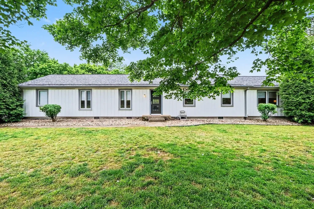 9610 S Harpeth Road Nashville TN 37221