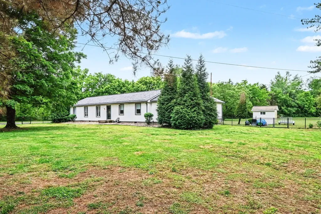 9610 S Harpeth Road Nashville TN 37221