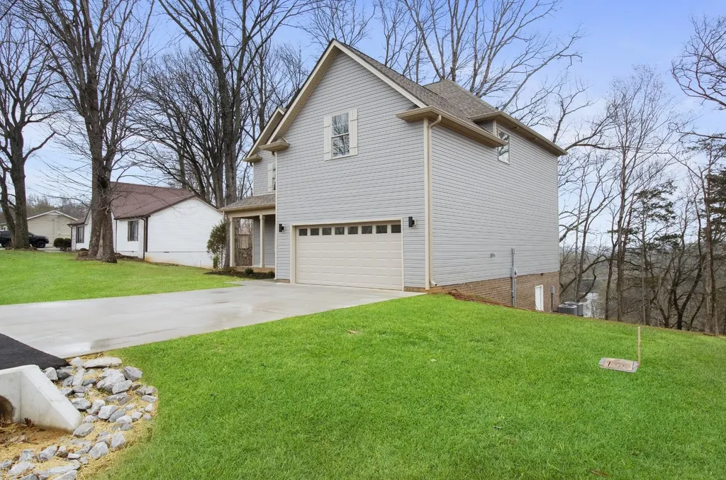 2125 Powell Road Clarksville TN 37043
