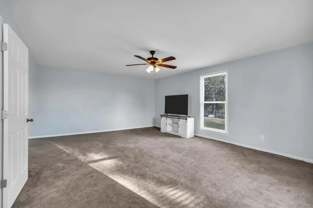 1917 Graceland Drive Goodlettsville TN 37072