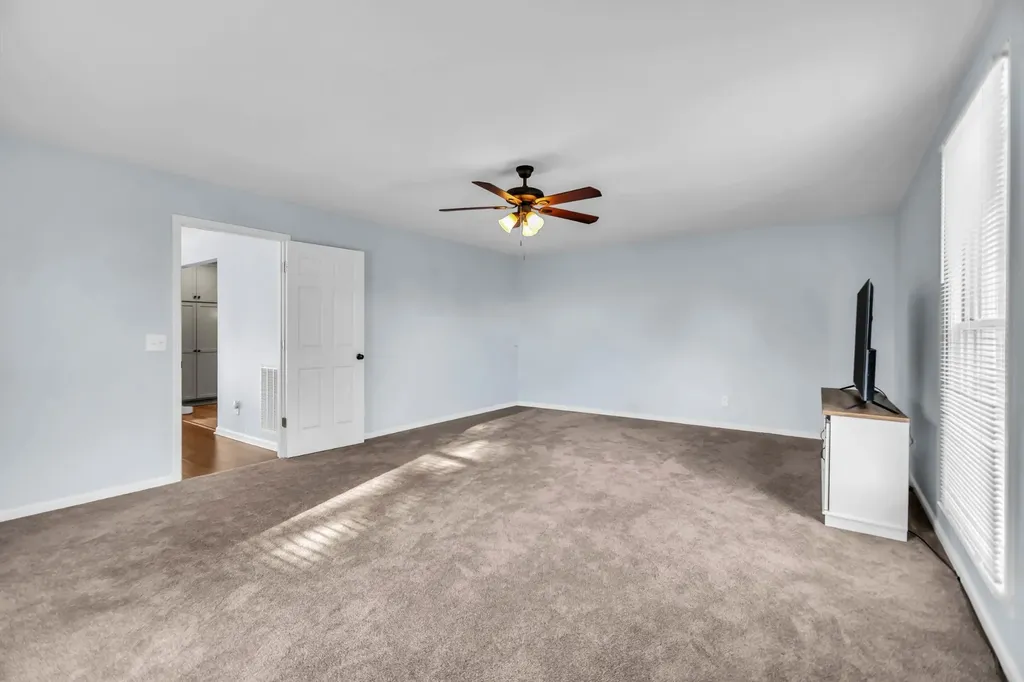 1917 Graceland Drive Goodlettsville TN 37072