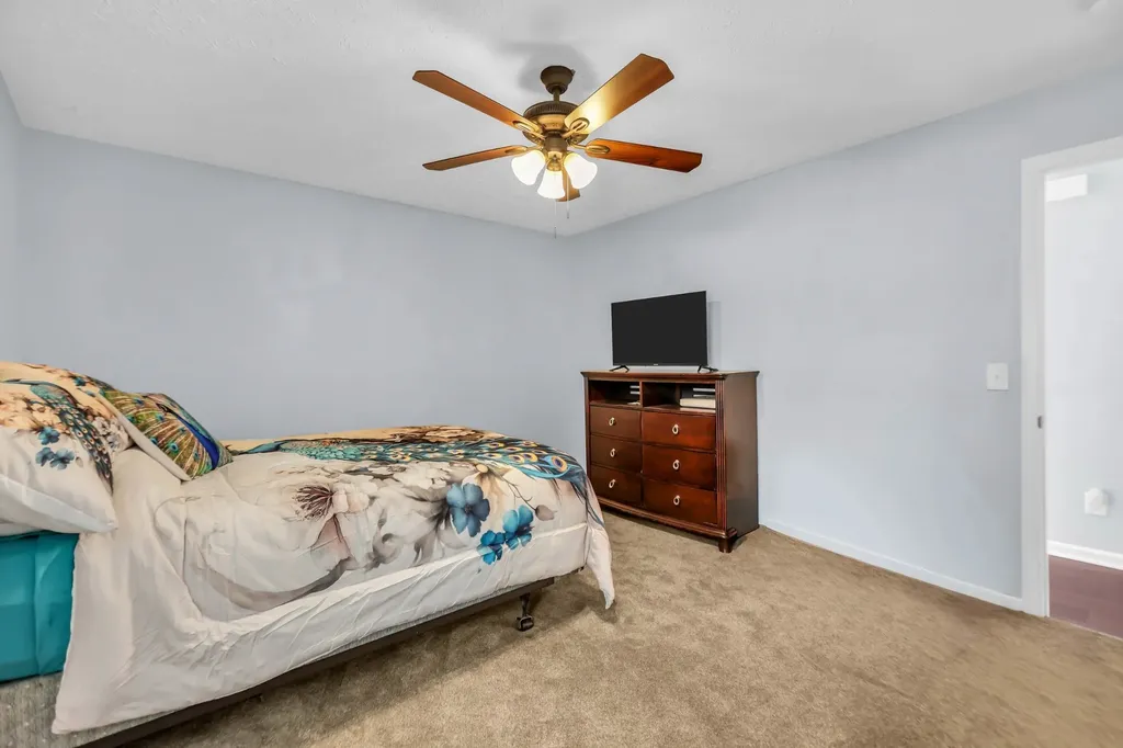 1917 Graceland Drive Goodlettsville TN 37072