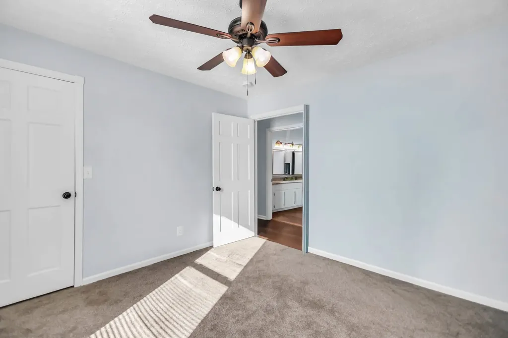 1917 Graceland Drive Goodlettsville TN 37072