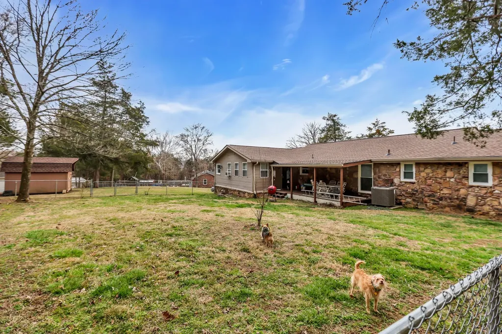 1917 Graceland Drive Goodlettsville TN 37072