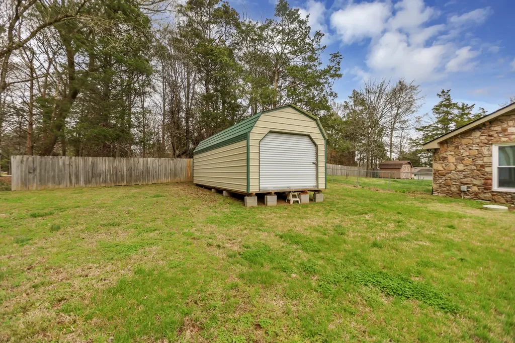 1917 Graceland Drive Goodlettsville TN 37072