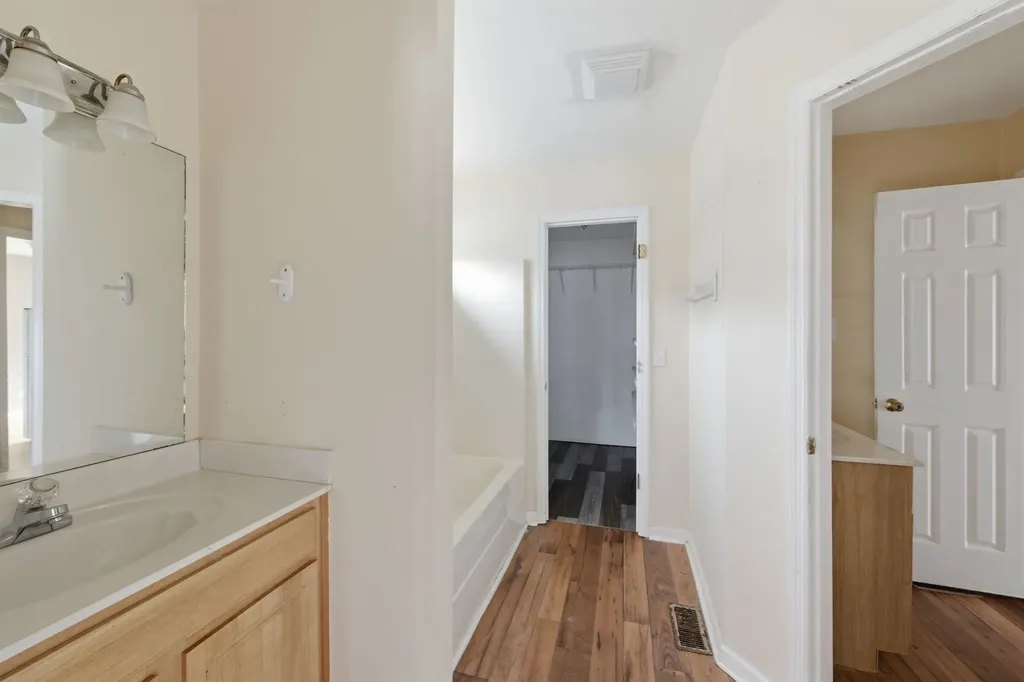 3329 Moorewood Drive Nashville TN 37207