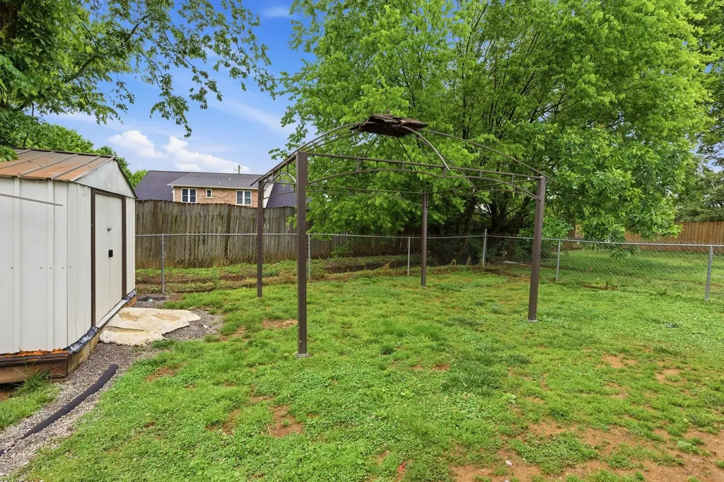 3329 Moorewood Drive Nashville TN 37207
