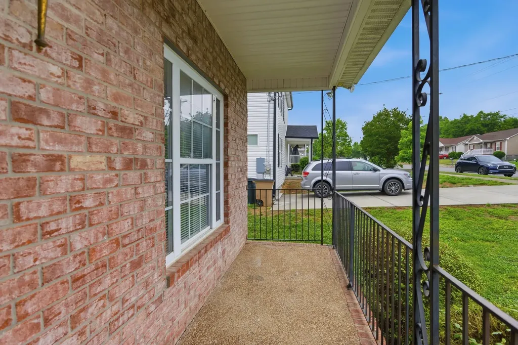 3329 Moorewood Drive Nashville TN 37207