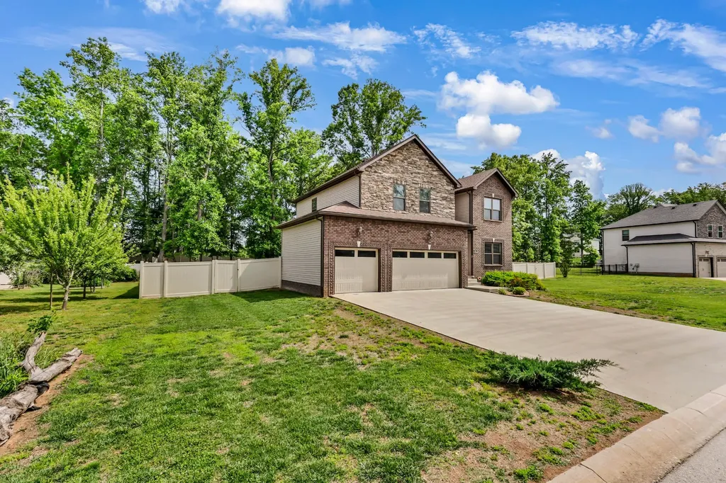 307 Hemp Court Clarksville TN 37042