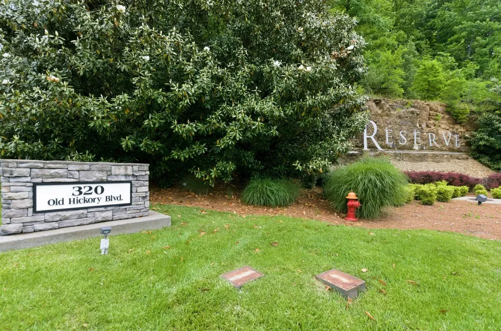 320 Old Hickory Boulevard Nashville TN 37221