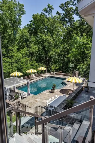300 Sunnyside Drive Nashville TN 37205
