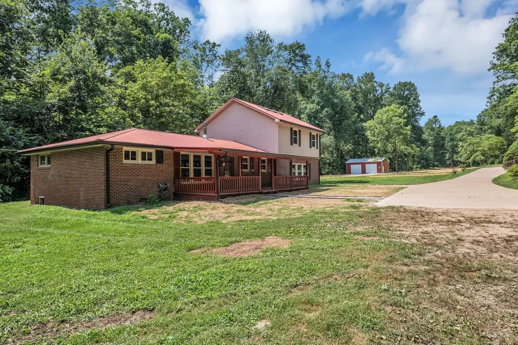 5940 Hassells Creek Lane Lyles TN 37098