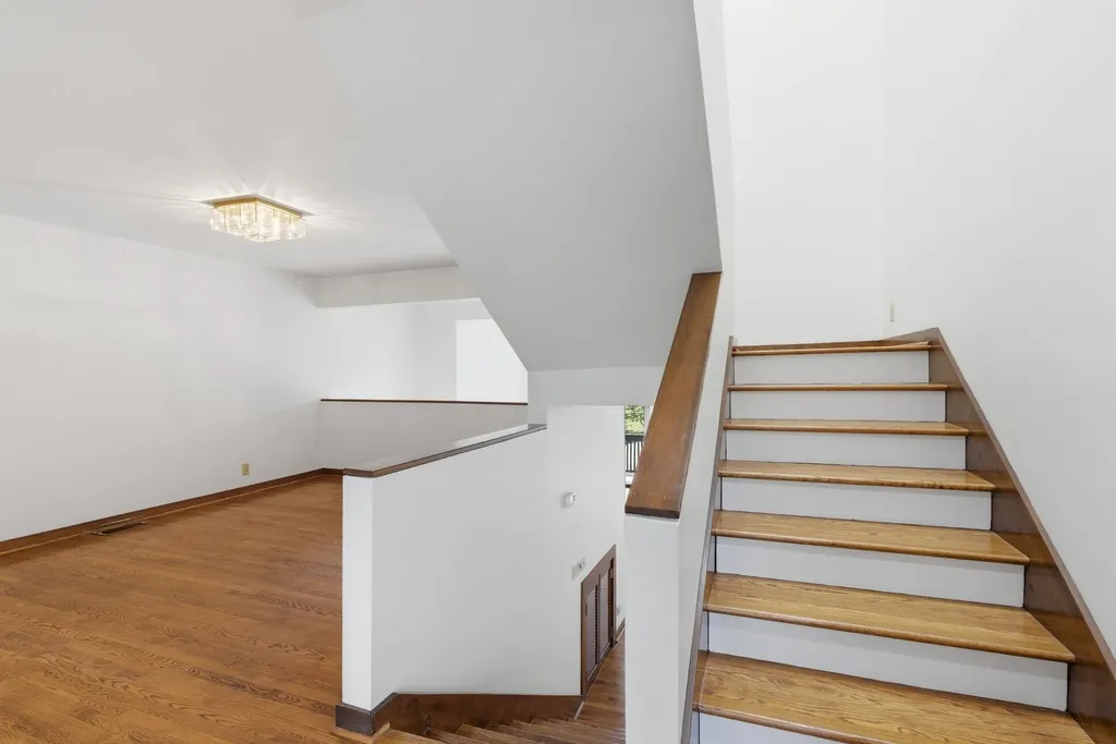 133 Hampton Place Nashville TN 37215