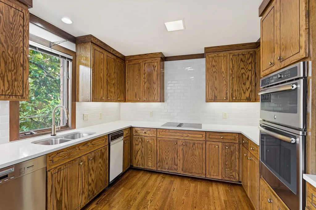 133 Hampton Place Nashville TN 37215