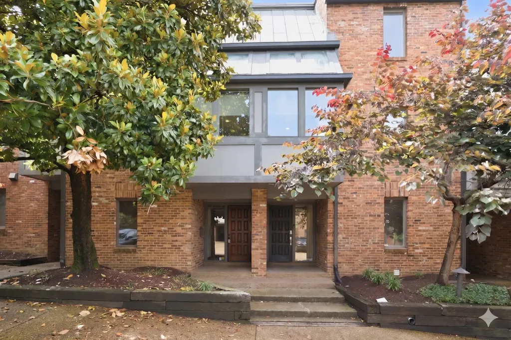 133 Hampton Place Nashville TN 37215