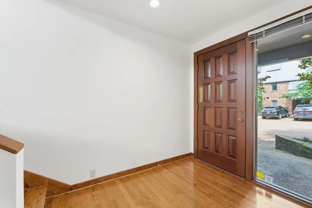 133 Hampton Place Nashville TN 37215