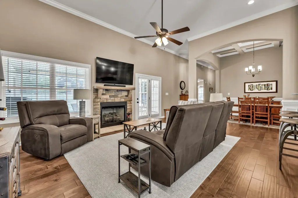 883 Terraceside Circle Clarksville TN 37040