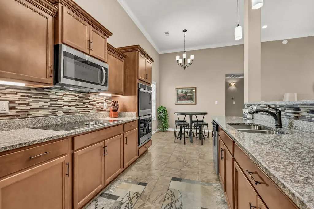 883 Terraceside Circle Clarksville TN 37040