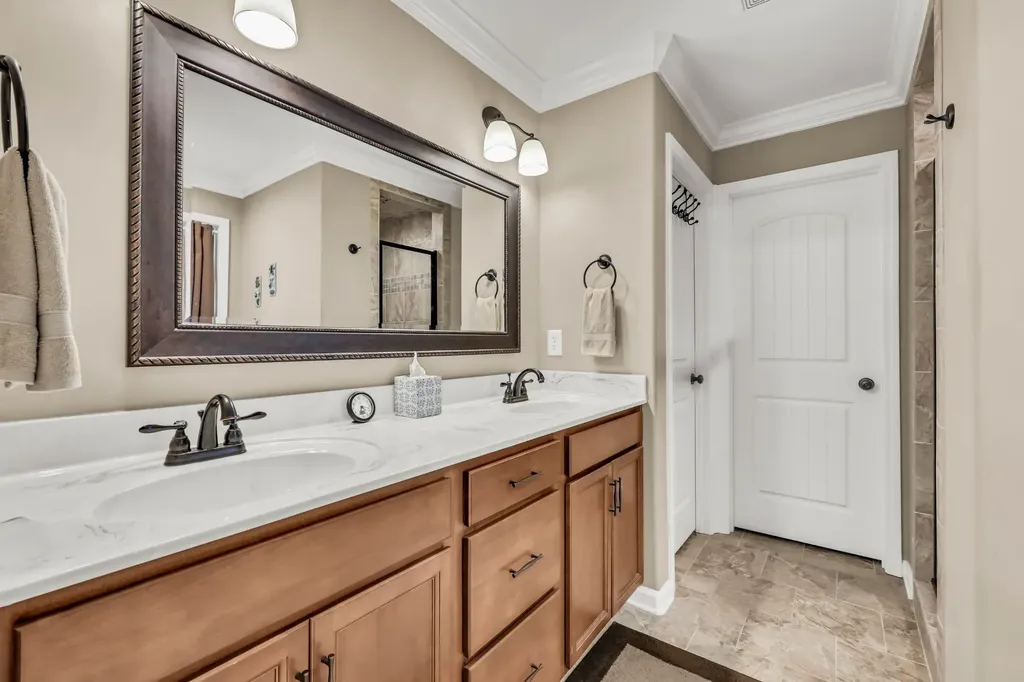 883 Terraceside Circle Clarksville TN 37040