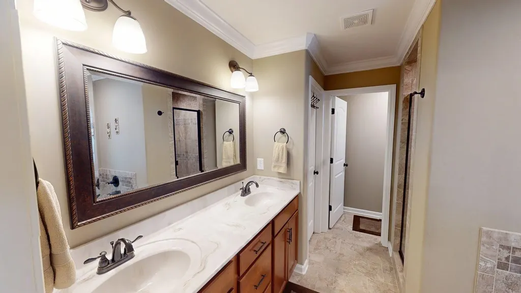 883 Terraceside Circle Clarksville TN 37040