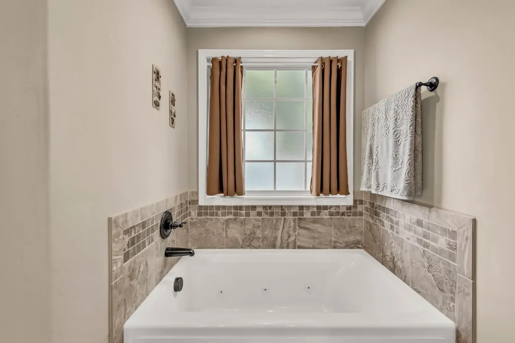883 Terraceside Circle Clarksville TN 37040