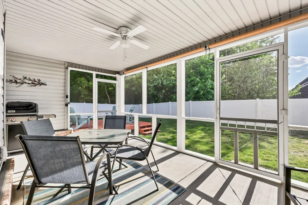 883 Terraceside Circle Clarksville TN 37040