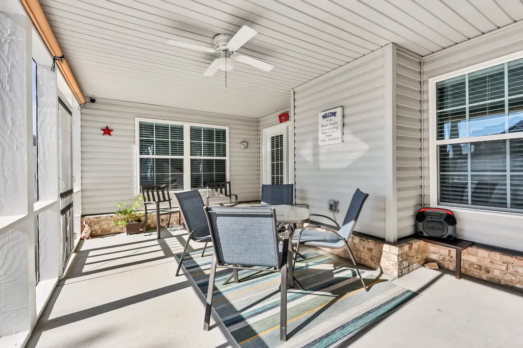 883 Terraceside Circle Clarksville TN 37040
