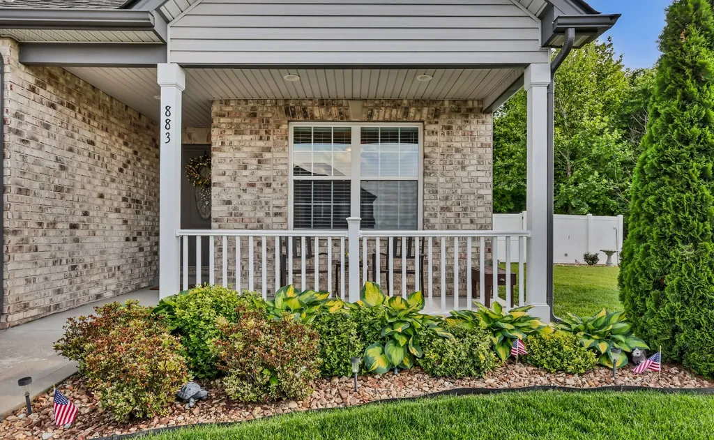 883 Terraceside Circle Clarksville TN 37040