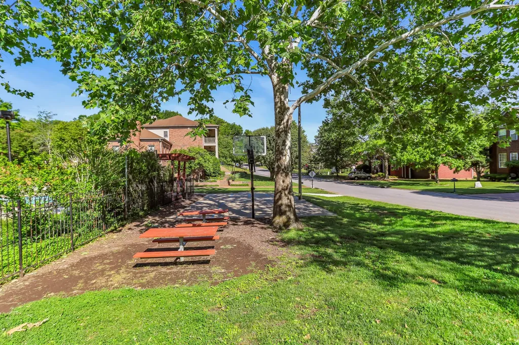 105 Cheyenne Trail Goodlettsville TN 37072