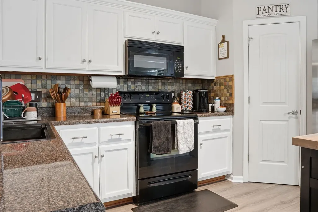 2451 New Holland Circle Murfreesboro TN 37128