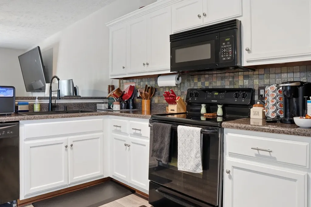 2451 New Holland Circle Murfreesboro TN 37128