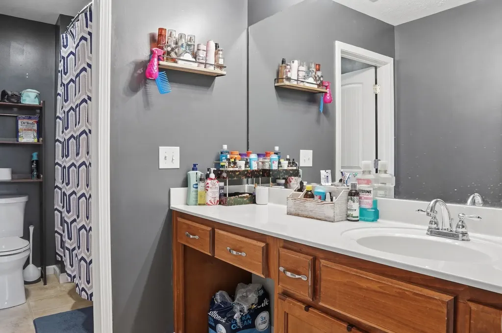2451 New Holland Circle Murfreesboro TN 37128