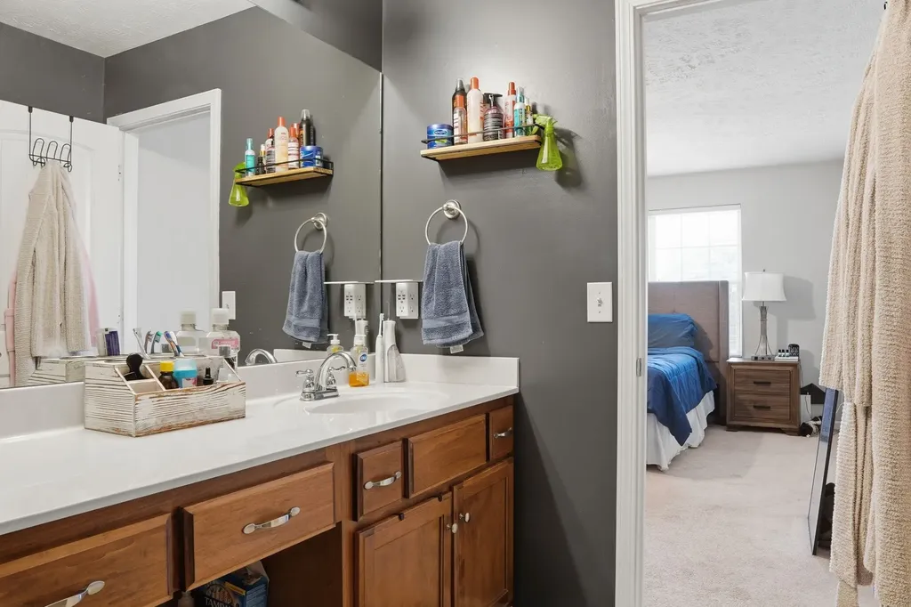 2451 New Holland Circle Murfreesboro TN 37128