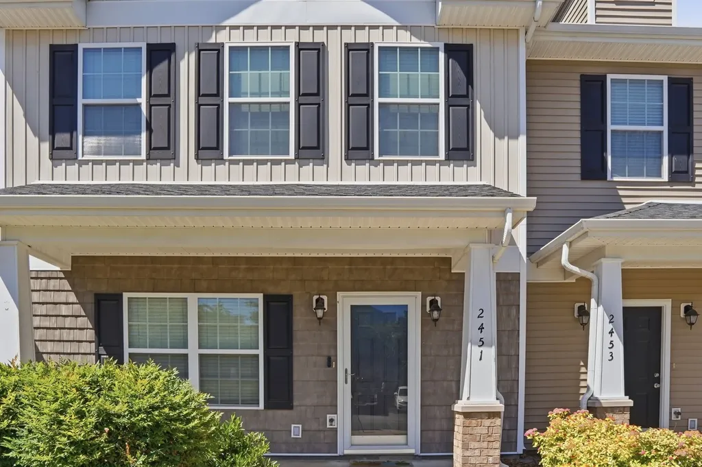 2451 New Holland Circle Murfreesboro TN 37128