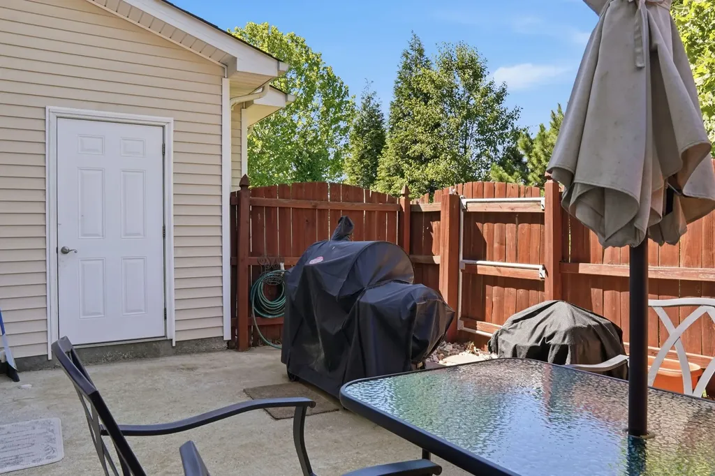 2451 New Holland Circle Murfreesboro TN 37128