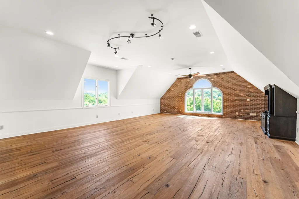 1357 Madison Creek Road Goodlettsville TN 37072