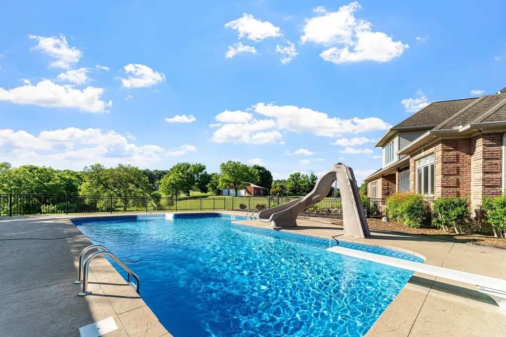 1357 Madison Creek Road Goodlettsville TN 37072