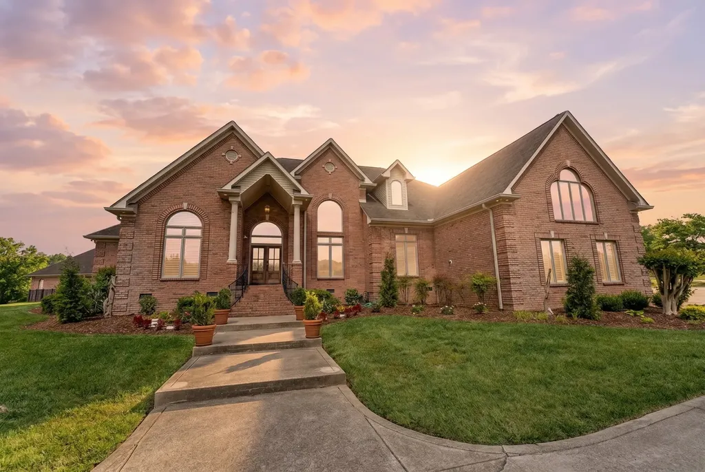 1357 Madison Creek Road Goodlettsville TN 37072