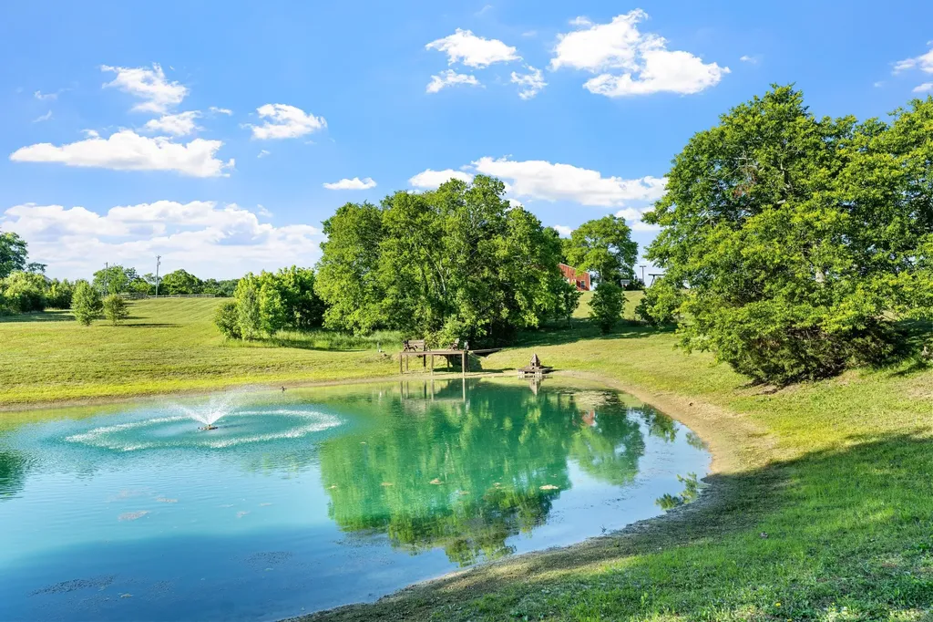 1357 Madison Creek Road Goodlettsville TN 37072