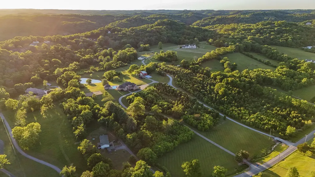 1357 Madison Creek Road Goodlettsville TN 37072