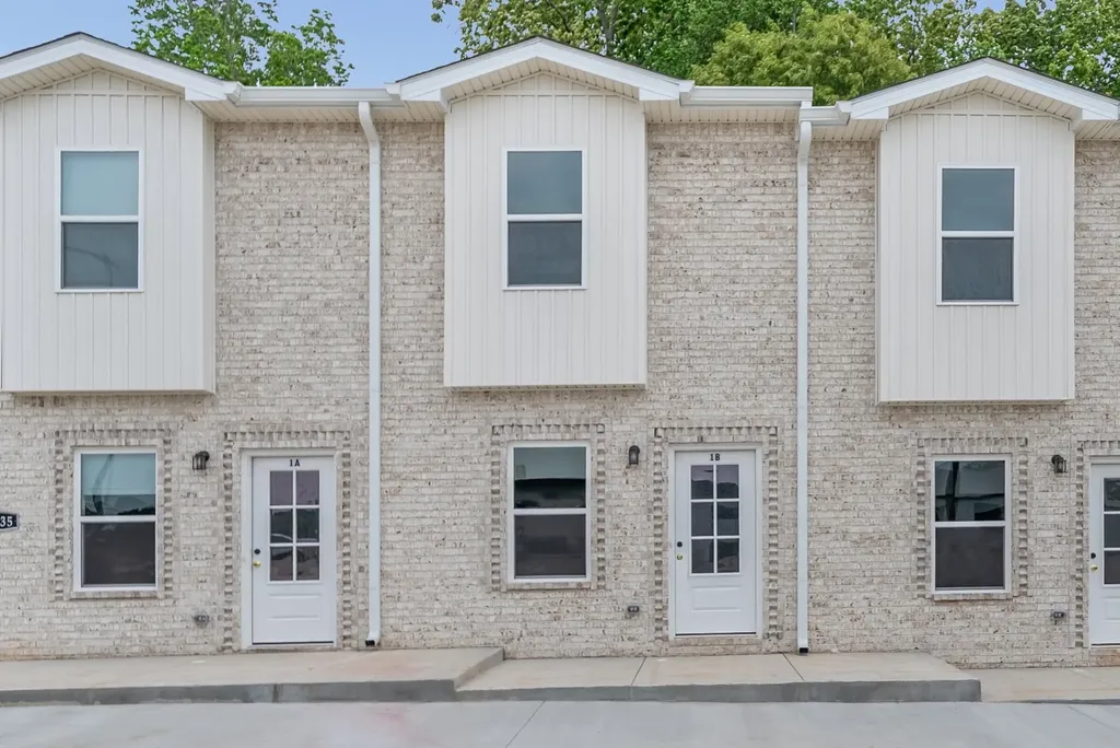 1035 Sinclair Drive Clarksville TN 37042